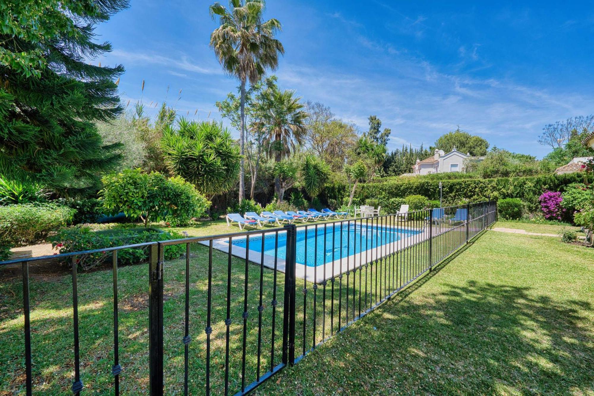 1106 Marbella Large Family Villa Estepona Exterior photo